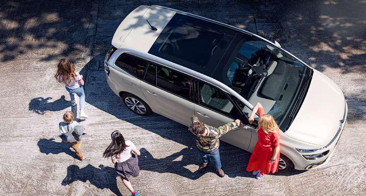 grand spacetourer 7 seater