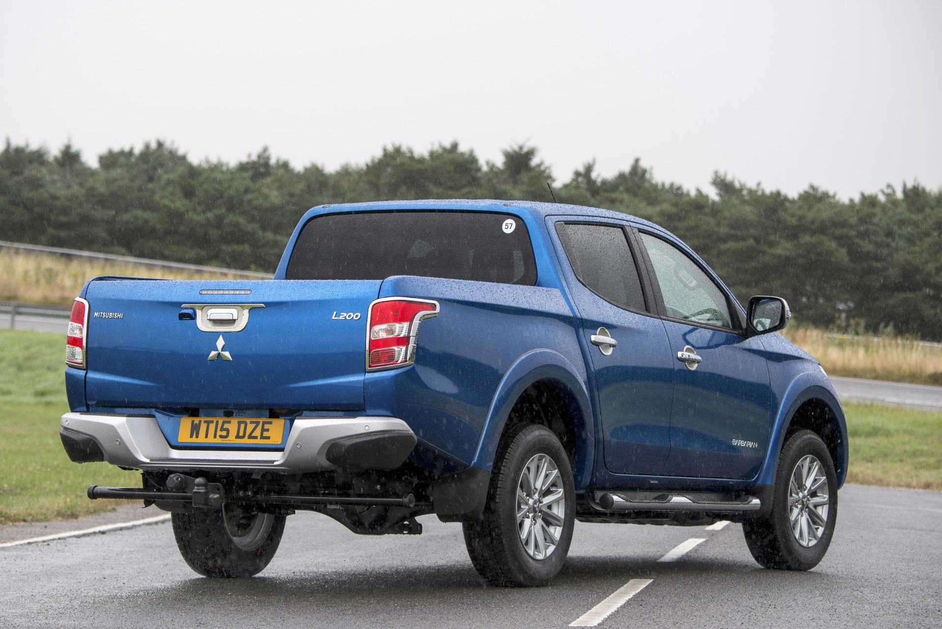 L200 back