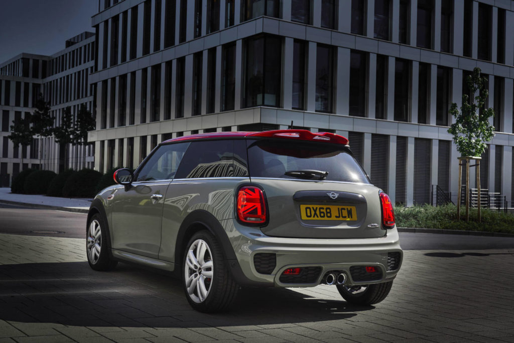 MINI hot hatch rear
